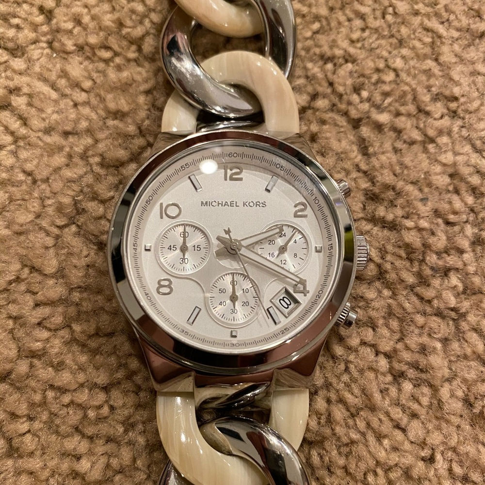 Michael Kors Chain Link Silver Watch